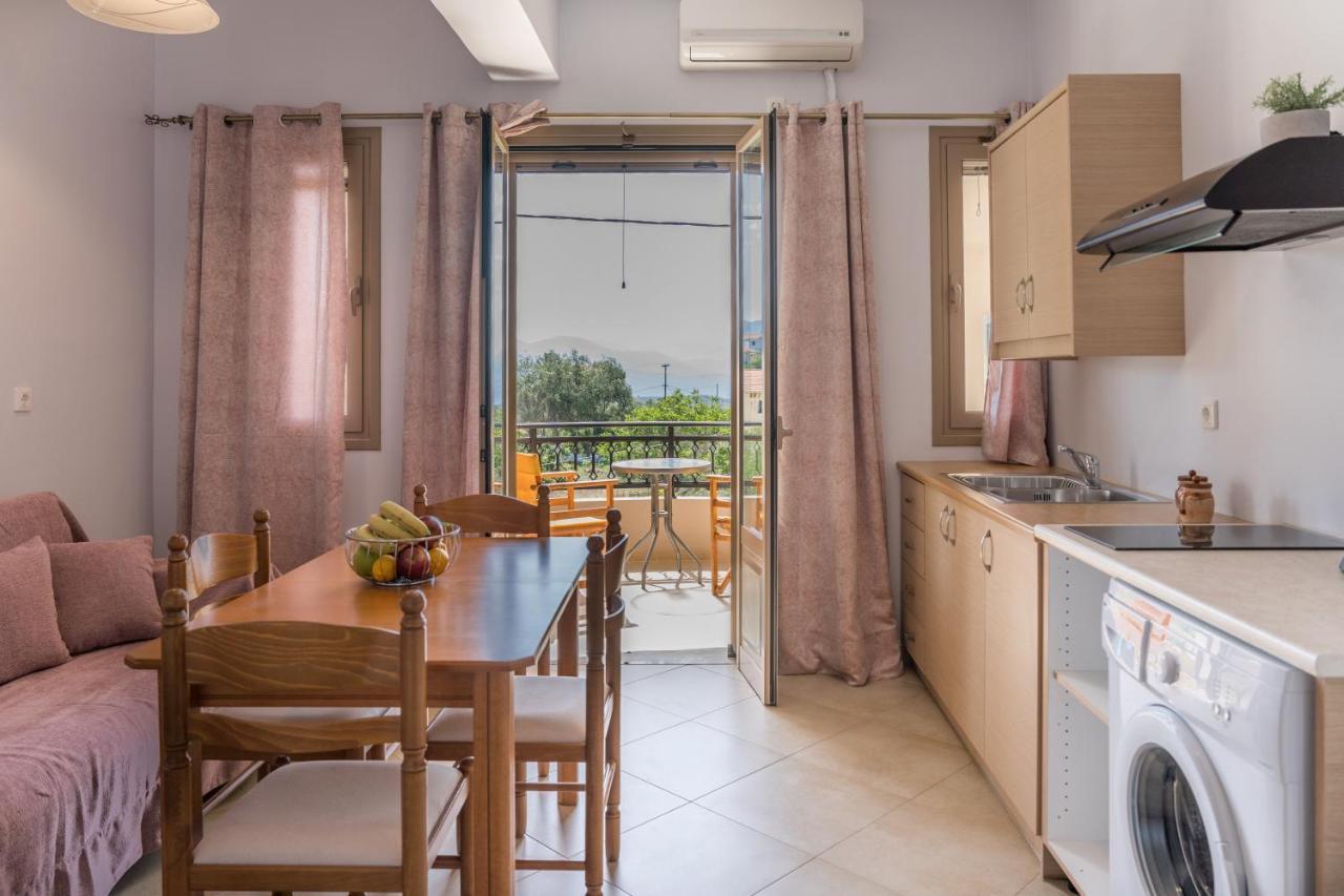 Vilatoria Guesthouse Agia Thekli Exteriör bild