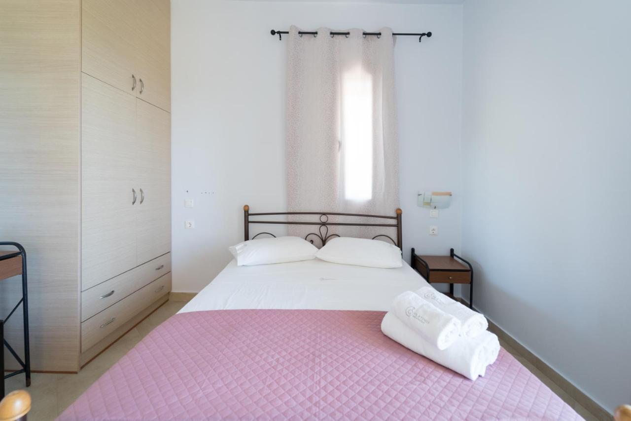 Vilatoria Guesthouse Agia Thekli Exteriör bild