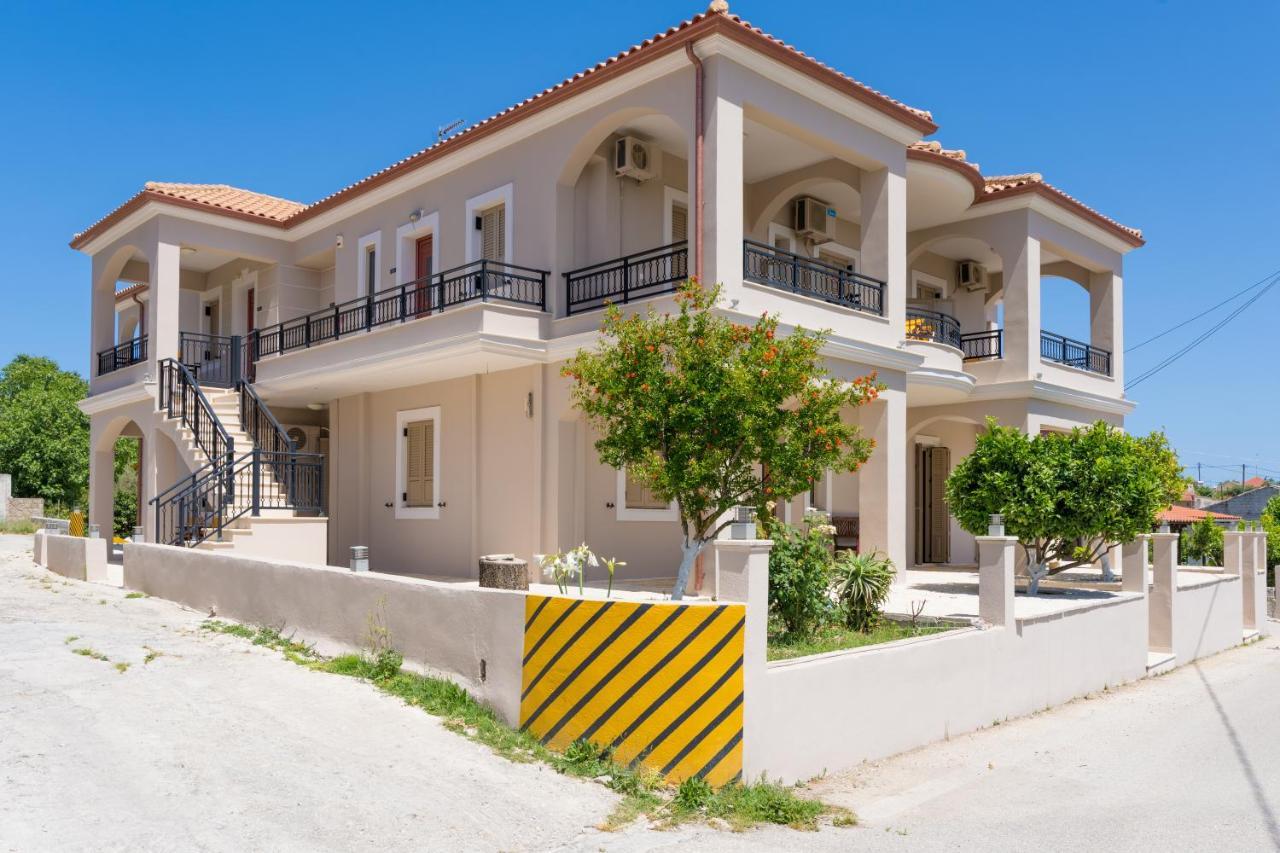 Vilatoria Guesthouse Agia Thekli Exteriör bild