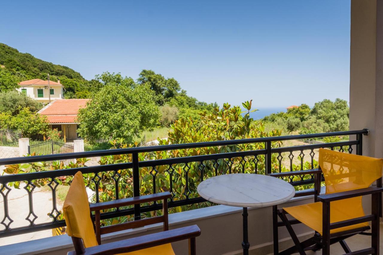 Vilatoria Guesthouse Agia Thekli Exteriör bild